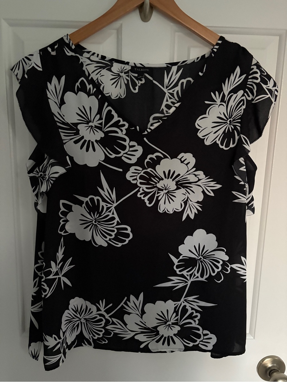 Talbots Black & White Large Floral V-Neck Flutter Sleeve Blouse